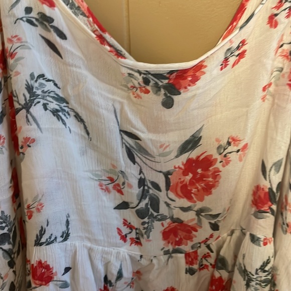 Torrid Ivory Floral Gauze Button Cold Shoulder Bell Sleeve Top - Picture 8 of 9